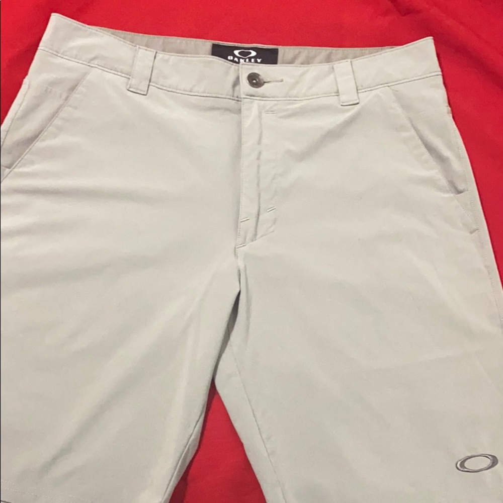 Men’s Oakley shorts